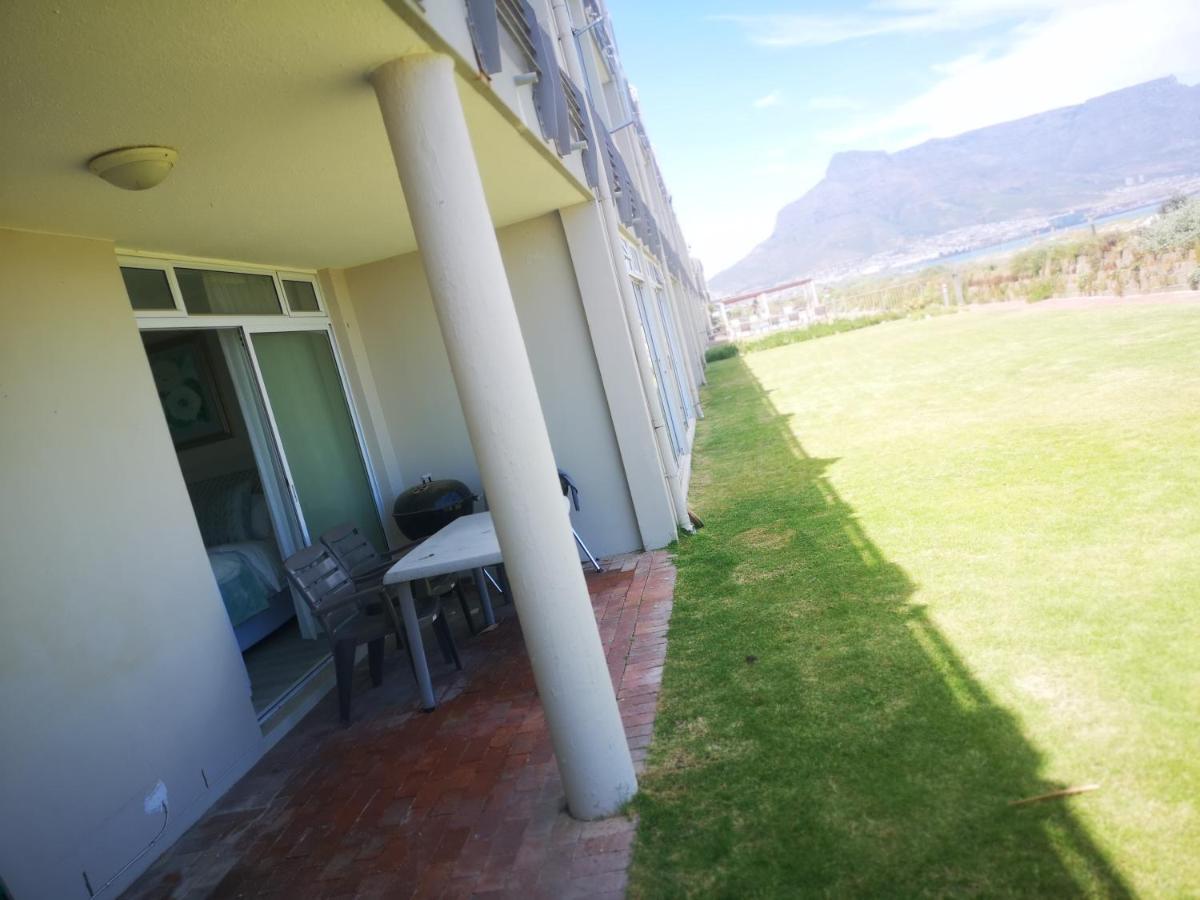 Cape Town Family Beachfront Apartment Leisure Bay Exteriör bild