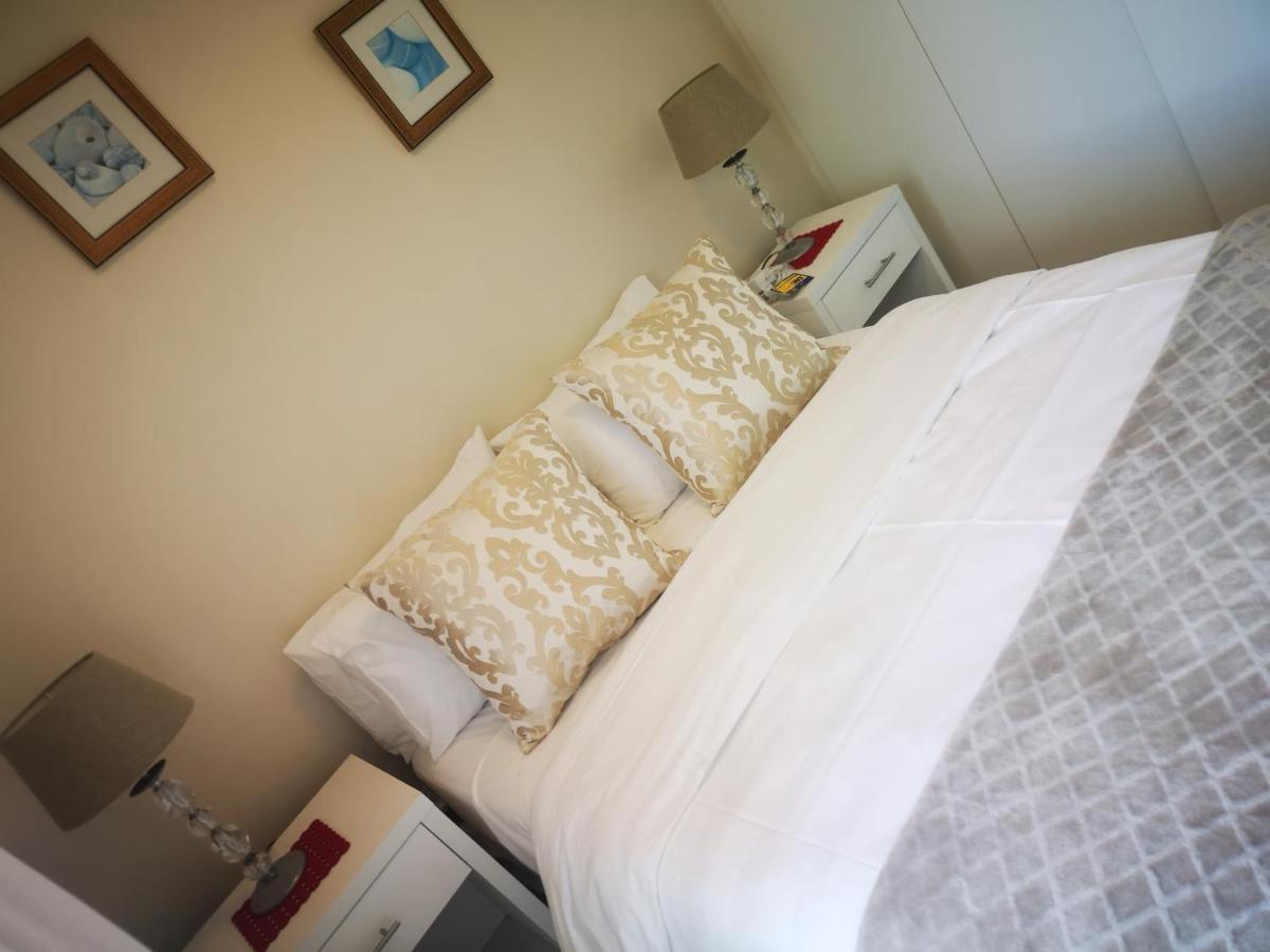Cape Town Family Beachfront Apartment Leisure Bay Exteriör bild