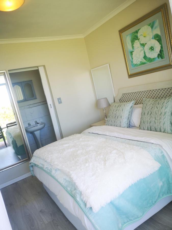 Cape Town Family Beachfront Apartment Leisure Bay Exteriör bild