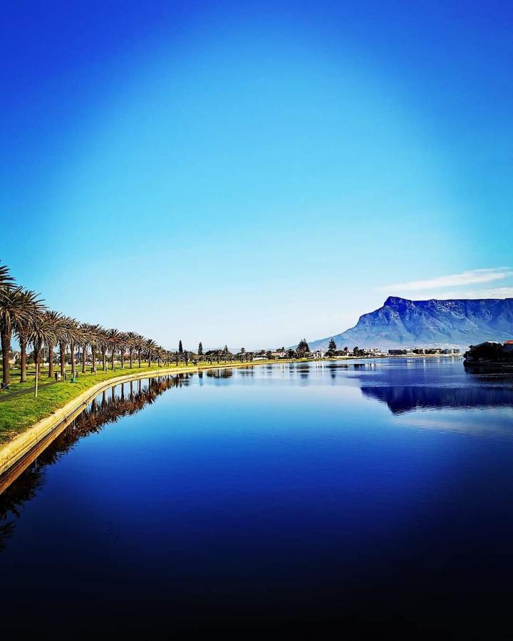 Cape Town Family Beachfront Apartment Leisure Bay Exteriör bild